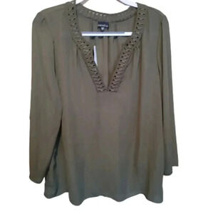 Zenobia Olive green blouse NWT